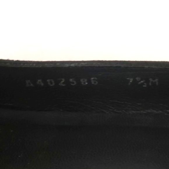 STUART WEITZMAN | Women's Suede Heels Black Size 7.5 - Picture 8 of 8